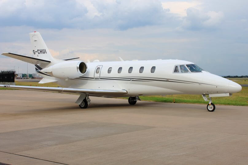 Private jet luton london to ibiza