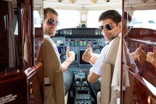 Faro private jet crew